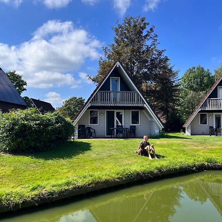 Vakantiepunt 142 - Moderne Vakantiewoning Aan Het Water! Gramsbergen エクステリア 写真