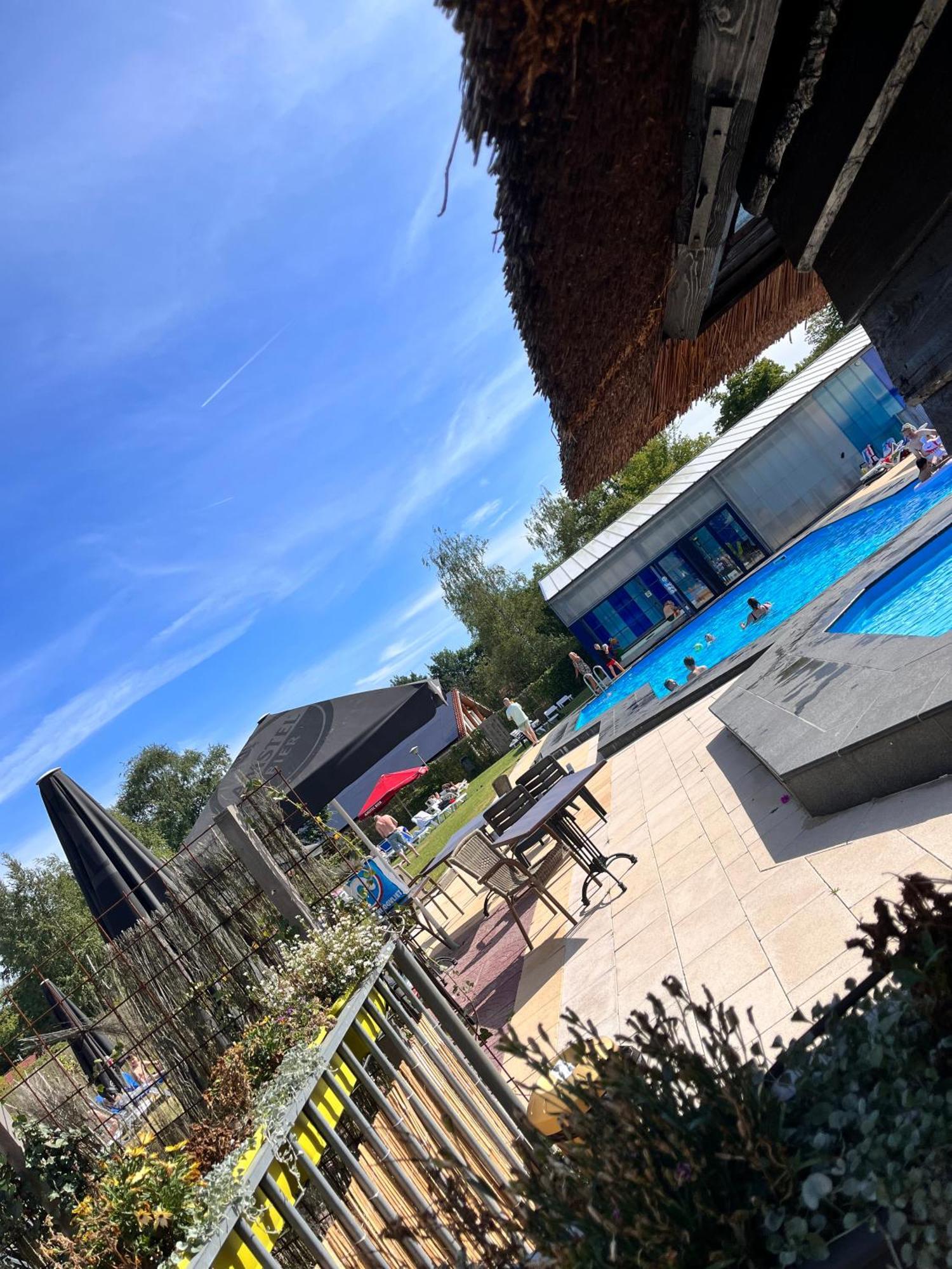 Vakantiepunt 142 - Moderne Vakantiewoning Aan Het Water! Gramsbergen エクステリア 写真